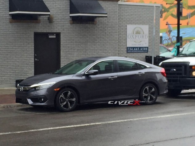 第十代2016 Honda Civic街頭捕獲